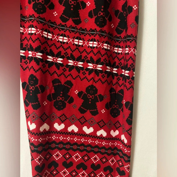 Apt 9 Women’s Gingerbread Man Size Medium Black, Red and White pants - Picture 3 of 5